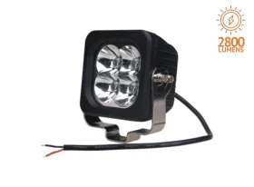 Phare de travail | 4 Leds 10/32 volts | 2800 Lumens
