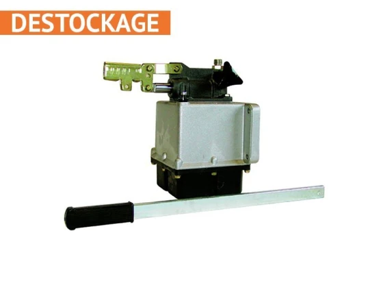 image de Pompe hydraulique OMFB avec levier
